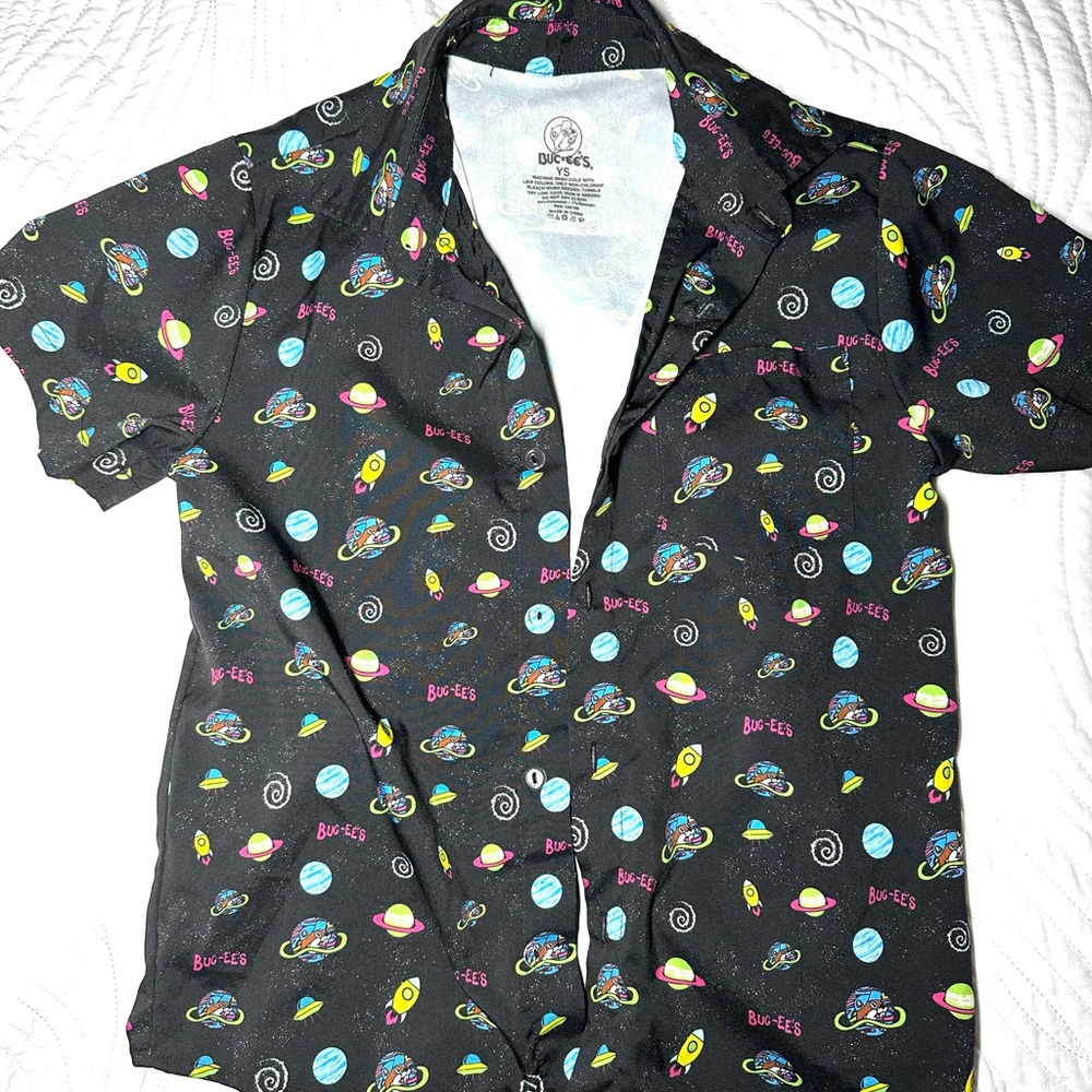 Buc-ee's Black Space Print Short Sleeve Button-Up